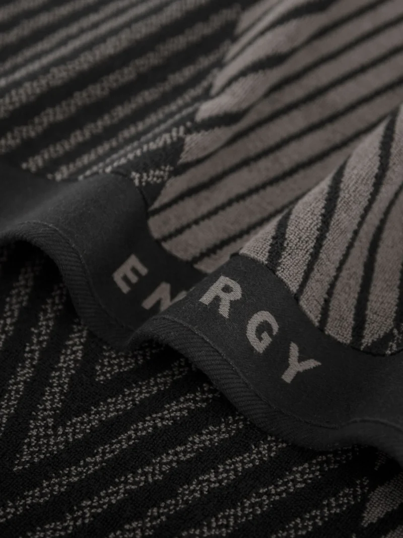 ENERGY Sporttörölköző - Fekete / Grafit - Image 3
