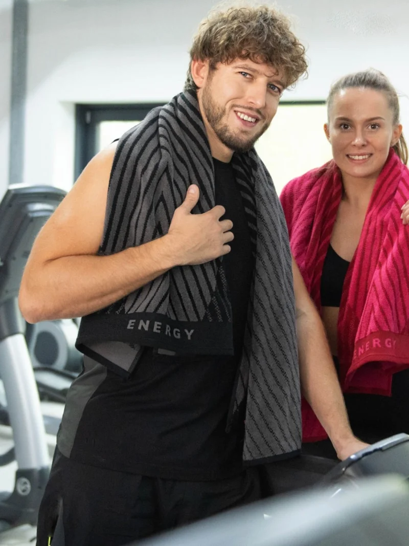 ENERGY Sporttörölköző - Fekete / Grafit - Image 6