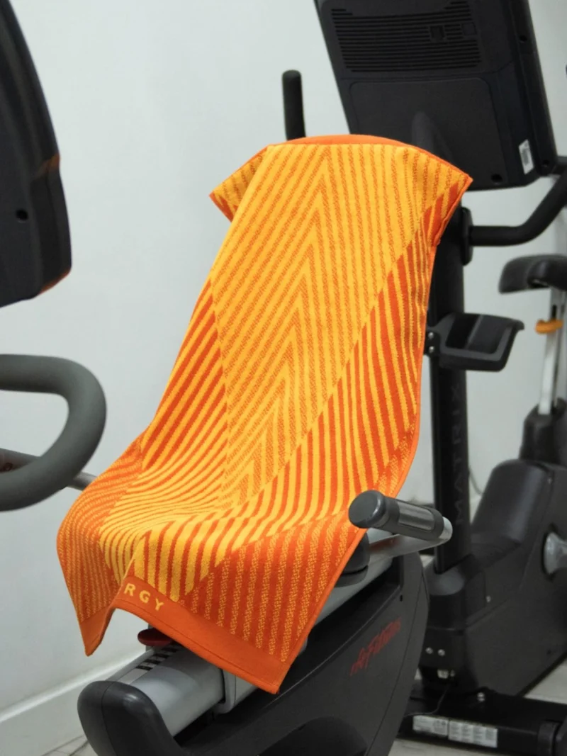 ENERGY Sporttörölköző - Narancs - Image 7