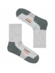 A PERFORMANCE OUTDOOR Drytex Comfort szürke outdoor túrazokni párban, technikai zokni DRYTEX nedvességelvezető anyagból, amely hosszú túrákon is száraz érzetet és stabil kényelmet biztosít. Ideális választás trekkinghez, hegyi kirándulásokhoz és aktív természetjáróknak.