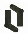 A CLIMBING OUTDOOR LIGHT merinó gyapjú túrazokni khaki színben párban bemutatva. Prémium outdoor zokni hosszútávú túrázáshoz, trekkinghez és hegymászáshoz, kiváló hőszabályzással, nedvességelvezetéssel, antibakteriális merinó gyapjúval és megerősített zónákkal a maximális kényelemért.
