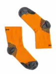 RUN COMPRESSION Kompressziós futózokni +ezüstion – Narancs 11 COMODO RUN COMPRESSION narancs futózokni felülnézetből, kompressziós kialakítással és stabil tartással