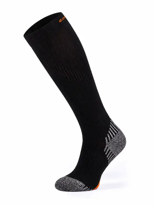 COMODO RUN COMPRESSION fekete kompressziós sportzokni rugalmas illeszkedéssel és stabil tartással