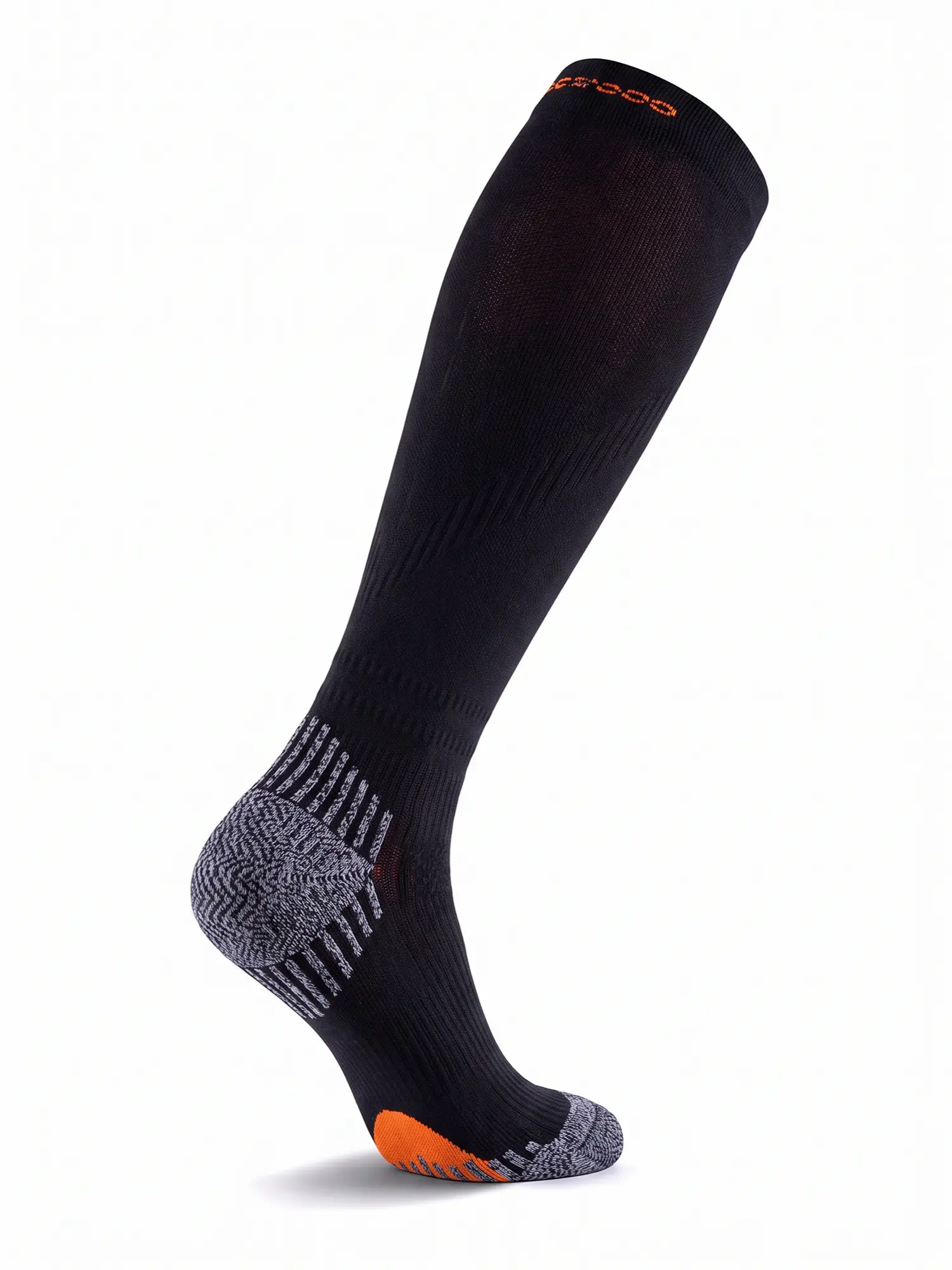 RUN COMPRESSION Kompressziós hosszú szárú futózokni +ezüstion – Fekete 6 COMODO RUN COMPRESSION fekete hosszú szárú futózokni ezüstionos szállal a friss érzetért