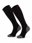 RUN COMPRESSION Kompressziós hosszú szárú futózokni +ezüstion – Fekete 14 COMODO RUN COMPRESSION fekete kompressziós futózokni hosszú szárral, intenzív sporthoz