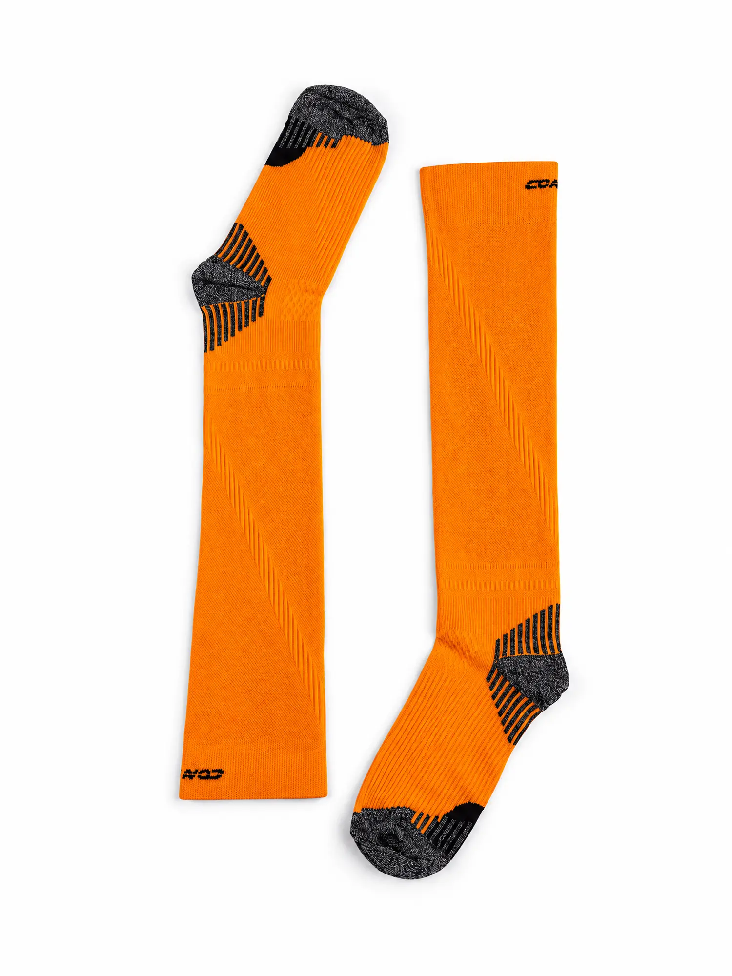 RUN COMPRESSION Kompressziós hosszú szárú futózokni +ezüstion – Narancs 7 COMODO RUN COMPRESSION narancs hosszú szárú futózokni kompressziós támogatással sportoláshoz