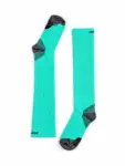 RUN COMPRESSION Kompressziós hosszú szárú futózokni +ezüstion – Menta 13 COMODO RUN COMPRESSION menta kompressziós sportzokni rugalmas tartással intenzív mozgáshoz