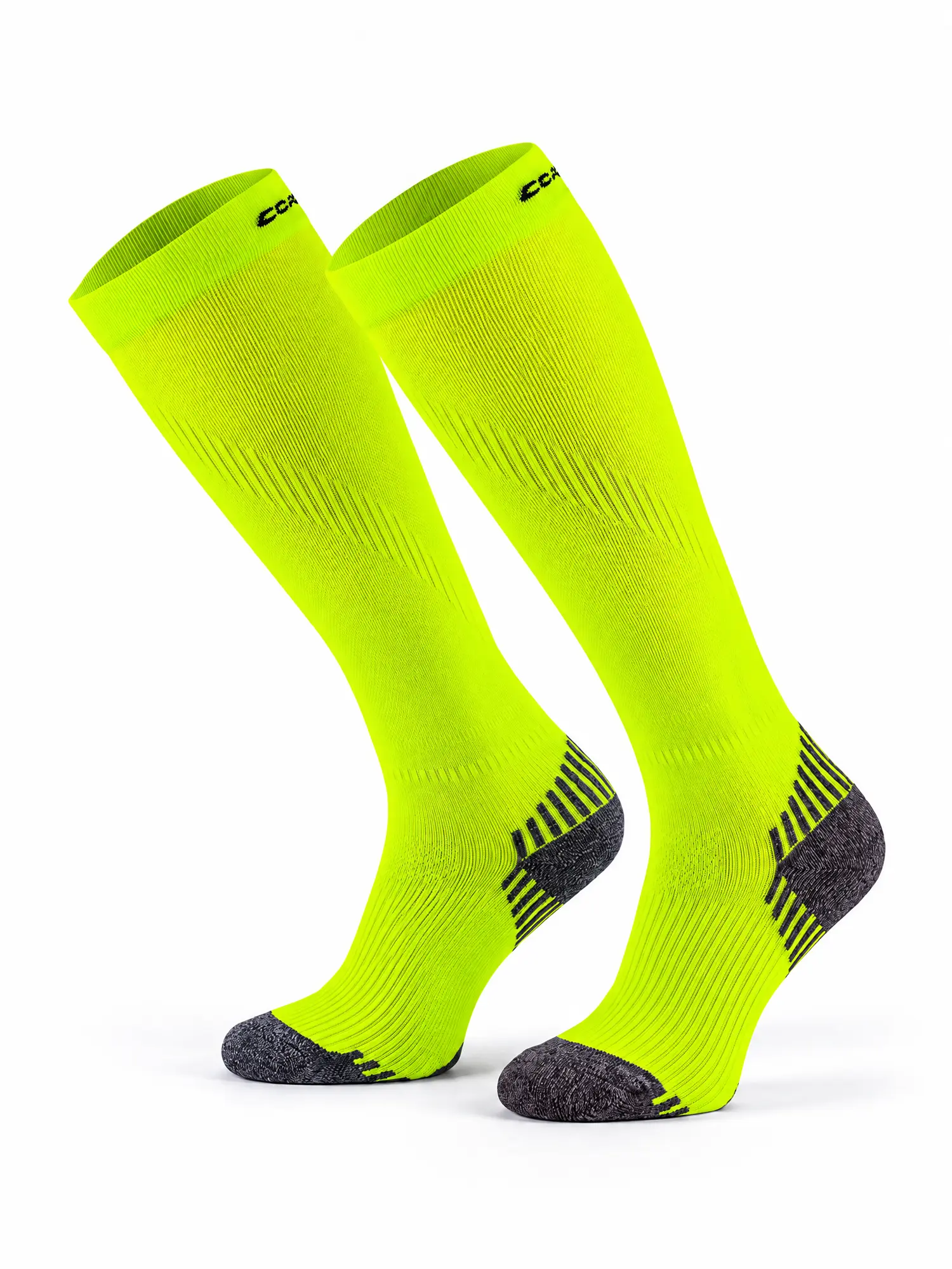 RUN COMPRESSION Kompressziós hosszú szárú futózokni +ezüstion – Neonsárga 8 COMODO RUN COMPRESSION neonsárga kompressziós futózokni hosszú szárral, intenzív sporthoz